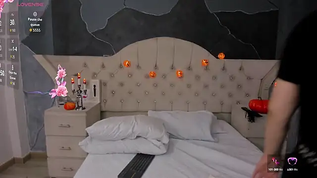 AmberGreyy  online show from October 5, 2025, 1:09 pm