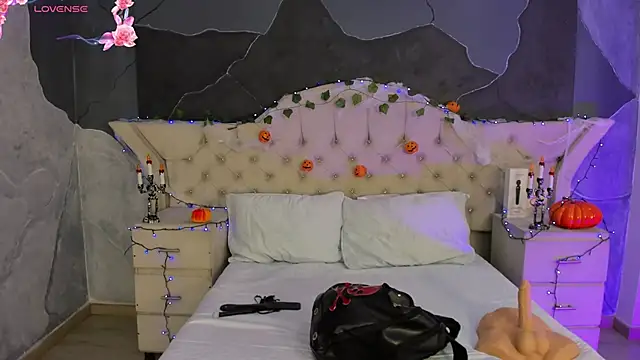 AmberGreyy  online show from October 23, 2025, 5:23 pm