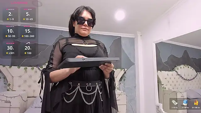 AmberGreyy  online show from November 8, 2025, 1:33 pm