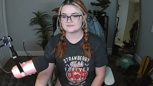 Snapshot of rodeobrii chatting on February 18, 2026, 1:01 am rodeobrii online show from February 18, 2026, 1:01 am