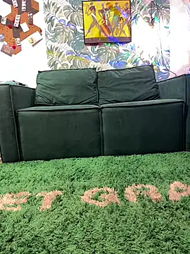 Snapshot of Big_Mini chatting on September 9, 2025, 8:19 pm Big Mini online show from September 9, 2025, 8:19 pm