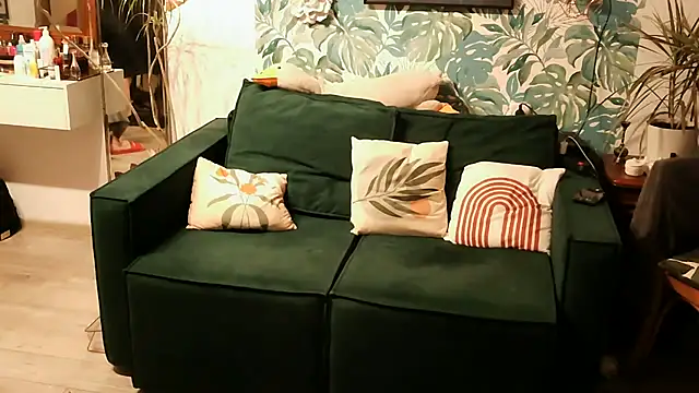 Snapshot of Big_Mini chatting on February 15, 2026, 3:53 pm Big Mini online show from February 15, 2026, 3:53 pm