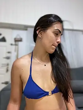 Snapshot of alessandra-a chatting on January 16, 2025, 2:41 am alessandra-a online show from January 16, 2025, 2:41 am