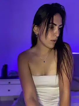 Snapshot of alessandra-a chatting on January 19, 2025, 10:39 pm alessandra-a online show from January 19, 2025, 10:39 pm