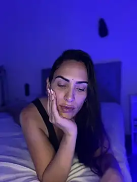 Snapshot of alessandra-a chatting on March 8, 2025, 5:38 am alessandra-a online show from March 8, 2025, 5:38 am