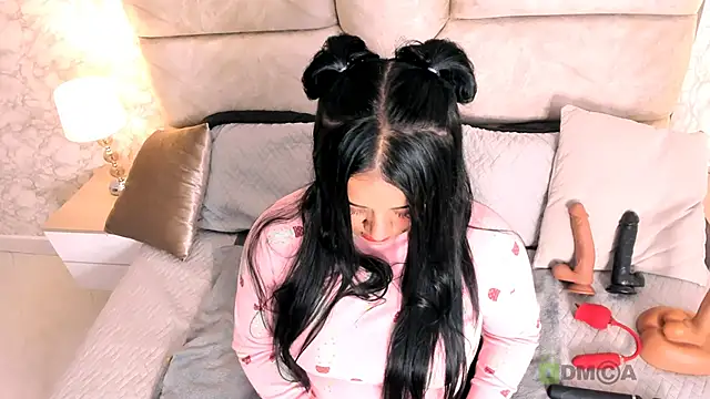 amatista  smith online show from February 12, 2025, 2:14 am