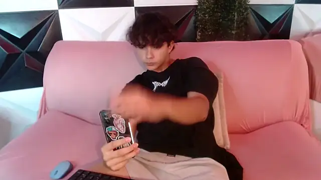 Dani cumboy online show from December 17, 2024, 1:29 am