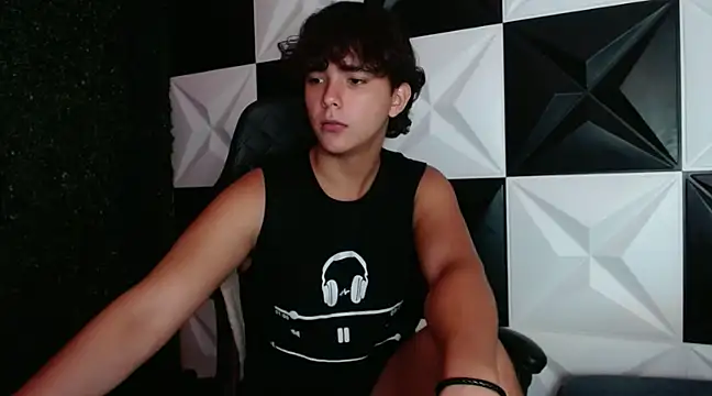 Dani cumboy online show from December 28, 2024, 2:22 am