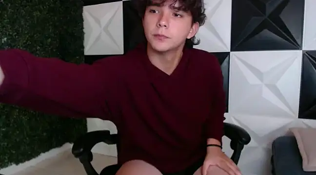 Dani cumboy online show from December 28, 2024, 11:16 pm