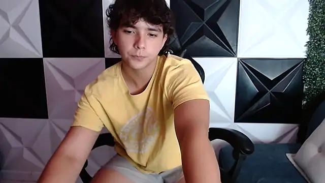 Dani cumboy online show from January 5, 2025, 4:36 am