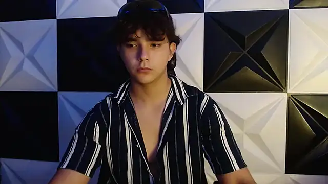 Dani cumboy online show from February 20, 2025, 7:01 am