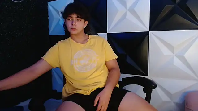 Dani cumboy online show from February 27, 2025, 4:31 am