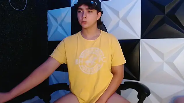 Dani cumboy online show from February 27, 2025, 7:34 am