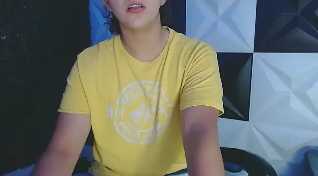 Dani cumboy online show from March 13, 2025, 1:21 am