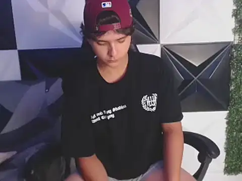 Dani cumboy online show from March 20, 2025, 9:26 am