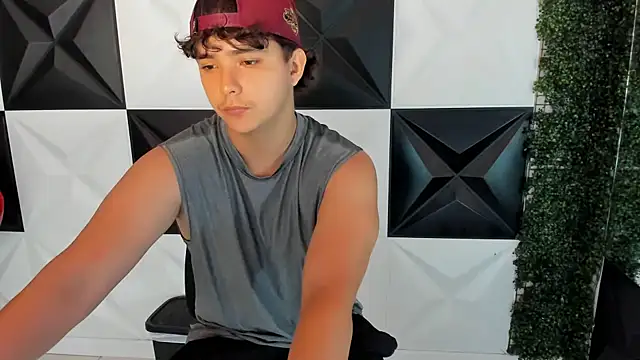 Dani cumboy online show from October 24, 2025, 2:46 pm