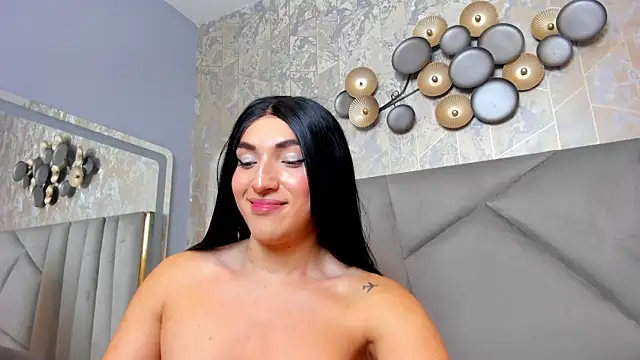 TomLondon  online show from February 3, 2025, 5:56 pm