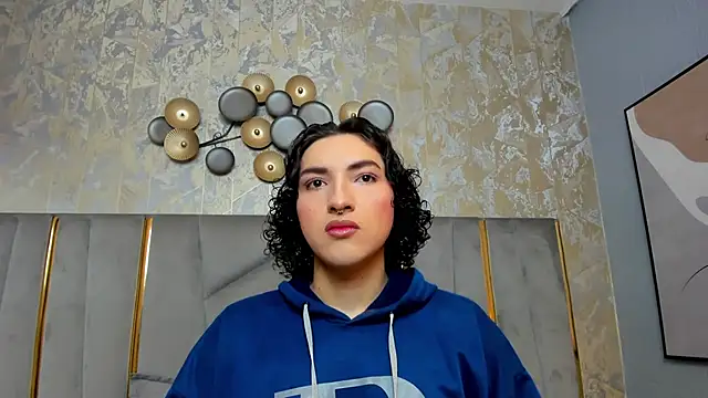 TomLondon  online show from February 4, 2025, 11:49 am