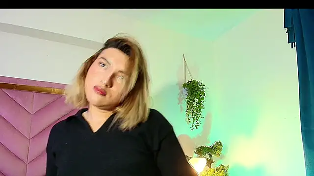 TomLondon  online show from October 2, 2025, 11:39 am