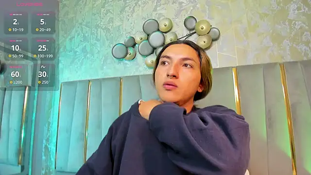 Snapshot of TomLondon_ chatting on February 4, 2026, 2:01 pm TomLondon online show from February 4, 2026, 2:01 pm