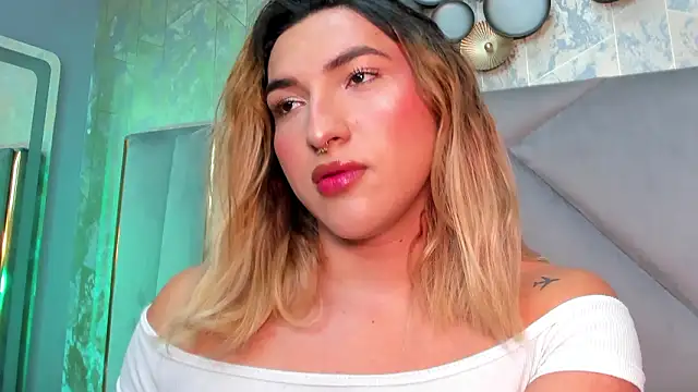 Snapshot of TomLondon_ chatting on February 6, 2026, 5:05 pm TomLondon online show from February 6, 2026, 5:05 pm