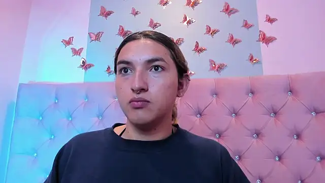 Snapshot of TomLondon_ chatting on February 15, 2026, 12:03 pm TomLondon online show from February 15, 2026, 12:03 pm