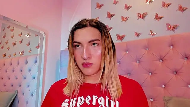 Snapshot of TomLondon_ chatting on February 18, 2026, 3:08 pm TomLondon online show from February 18, 2026, 3:08 pm