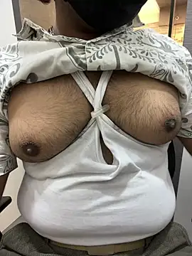 dick69lil online show from May 21, 2026, 6:09 am