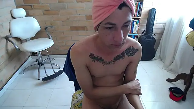 VioletaGomezCo online show from October 26, 2025, 1:50 pm