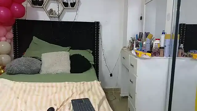 charlotte 077 online show from February 17, 2026, 3:14 am