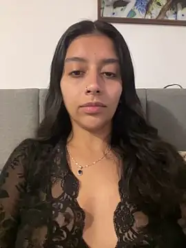 BrittanyDiaz online show from January 5, 2026, 7:17 pm