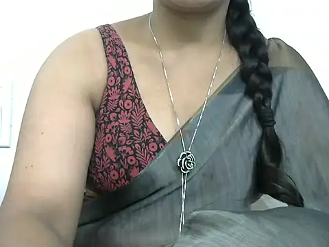 Snapshot of rashmika_reddy chatting on October 16, 2025, 5:41 am rashmika reddy online show from October 16, 2025, 5:41 am