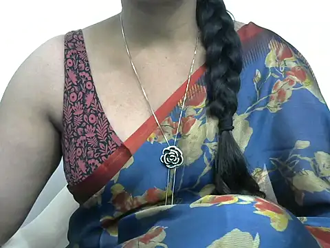 Snapshot of rashmika_reddy chatting on November 30, 2025, 5:06 pm rashmika reddy online show from November 30, 2025, 5:06 pm