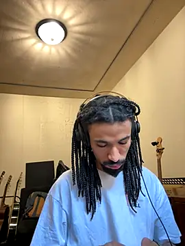 hotcamboy420 online show from November 7, 2025, 7:58 pm