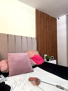 cristal subin69 online show from November 9, 2025, 3:10 pm