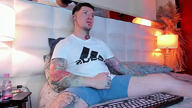 Adam tatto online show from November 3, 2025, 2:57 am