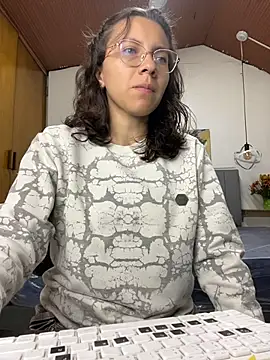 karlamorris  online show from February 24, 2026, 1:09 pm