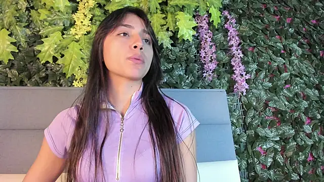 Snapshot of Sophy_SmileSweet chatting on December 10, 2024, 11:54 am Sophy SmileSweet online show from December 10, 2024, 11:54 am