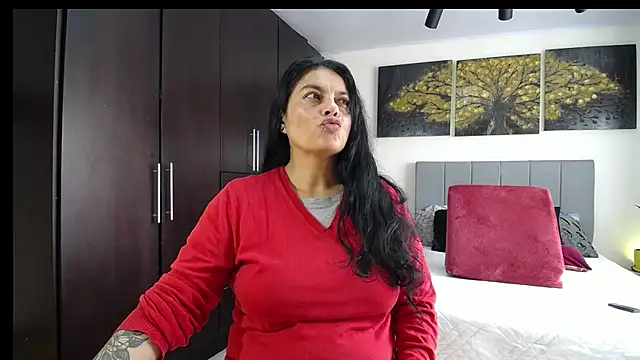 Snapshot of Lust_Mom41 chatting on February 25, 2026, 2:16 pm Lust Mom41 online show from February 25, 2026, 2:16 pm