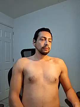 Snapshot of Andresarr93 chatting on September 17, 2025, 7:37 pm Andresarr93 online show from September 17, 2025, 7:37 pm