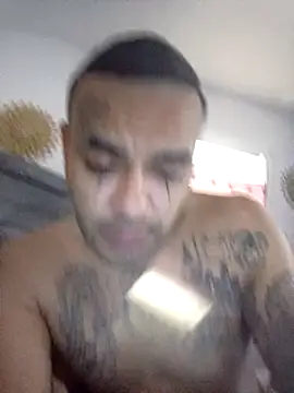 Snapshot of Houstonslong1 chatting on January 24, 2025, 3:24 pm Houstonslong1 online show from January 24, 2025, 3:24 pm