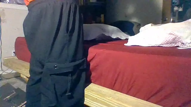 Snapshot of Houstonslong1 chatting on November 14, 2025, 12:26 pm Houstonslong1 online show from November 14, 2025, 12:26 pm