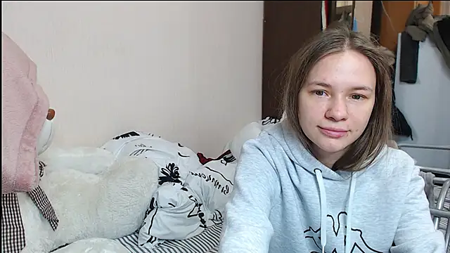 Snapshot of leila_bambi_ chatting on December 23, 2024, 9:08 pm leila bambi online show from December 23, 2024, 9:08 pm