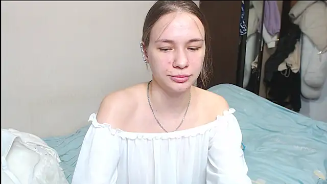 Snapshot of leila_bambi_ chatting on February 5, 2025, 6:26 pm leila bambi online show from February 5, 2025, 6:26 pm