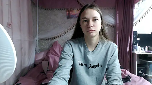 Snapshot of leila_bambi_ chatting on December 2, 2025, 7:31 pm leila bambi online show from December 2, 2025, 7:31 pm