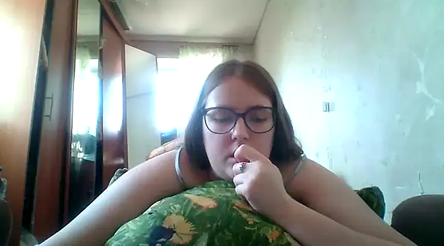 Snapshot of DesireMelissa chatting on February 25, 2025, 10:26 am DesireMelissa online show from February 25, 2025, 10:26 am