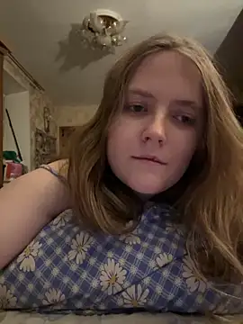 Snapshot of DesireMelissa chatting on March 3, 2025, 8:11 pm DesireMelissa online show from March 3, 2025, 8:11 pm