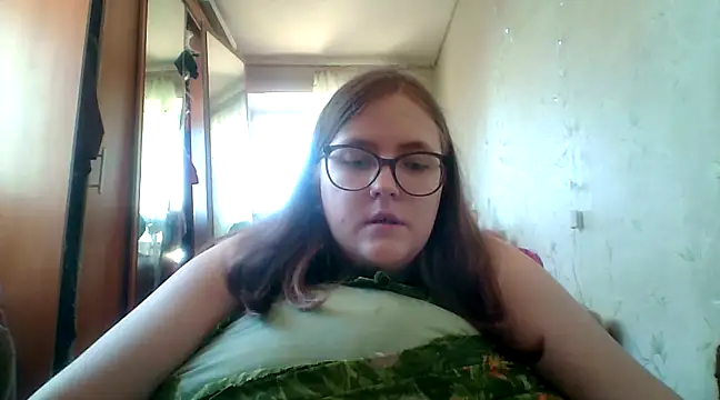 Snapshot of DesireMelissa chatting on March 8, 2025, 10:22 am DesireMelissa online show from March 8, 2025, 10:22 am