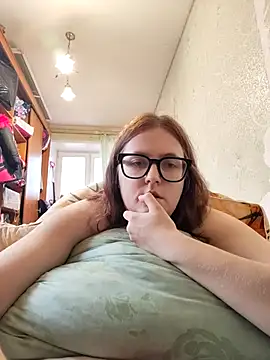 Snapshot of DesireMelissa chatting on November 25, 2025, 12:05 pm DesireMelissa online show from November 25, 2025, 12:05 pm