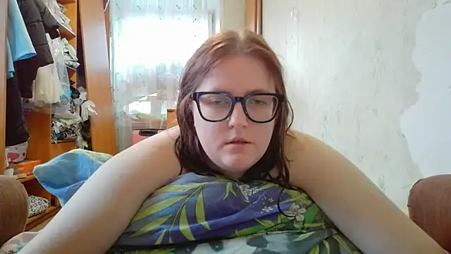 Snapshot of DesireMelissa chatting on December 2, 2025, 8:19 am DesireMelissa online show from December 2, 2025, 8:19 am